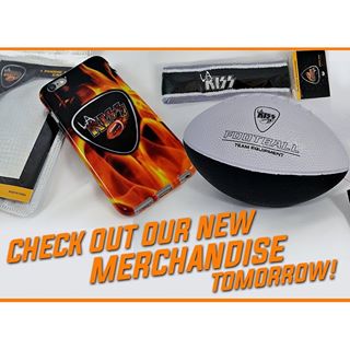 ATTENTION #LAKISSFOOTBALL FANS! New merchandise has arrived for the 2016 season. Don't miss your first chance to check out all the swag tomorrow at our FREE intrasquad scrimmage! Gates open at 10:30 am PST at @hondacenter!#WEAREONE