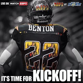 Let's do this. #LAKISS
STREAM LIVE on #ESPN3
Photographer: @voorheesstudios