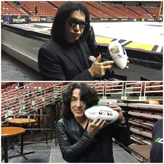 @genesimmons and @paulstanleylive always making time for the best fans in @aflarenaball! #LAKISSFOOTBALL #WEAREONE